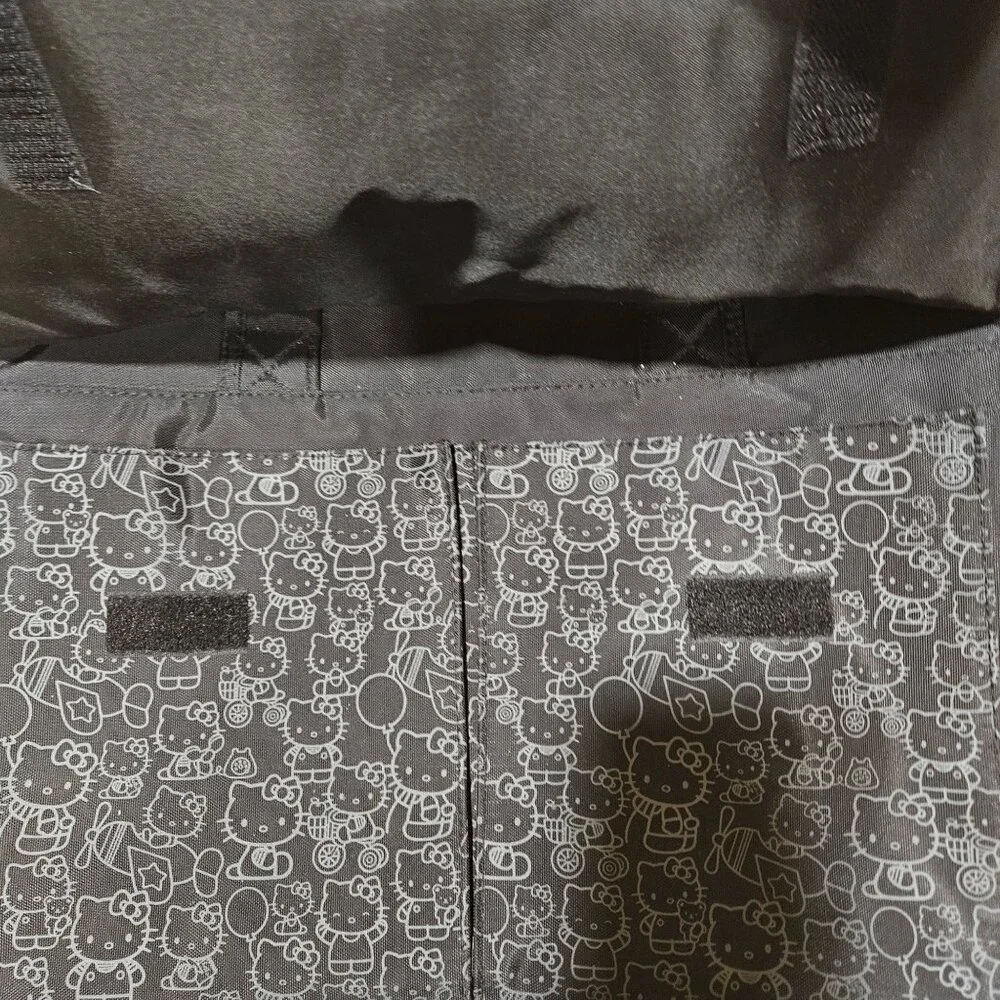 Hello Kitty Black 15